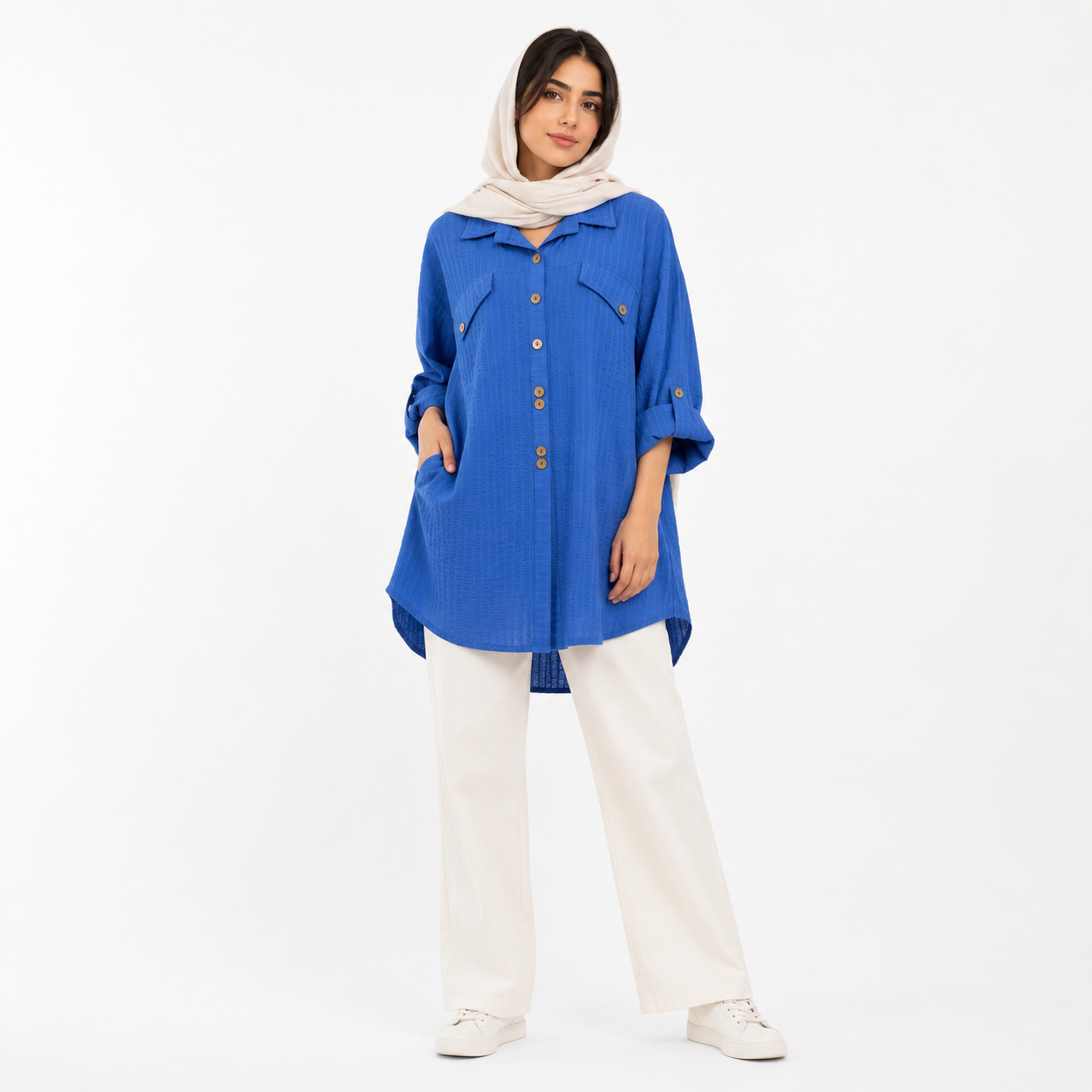 شومیز دکمه چوبی